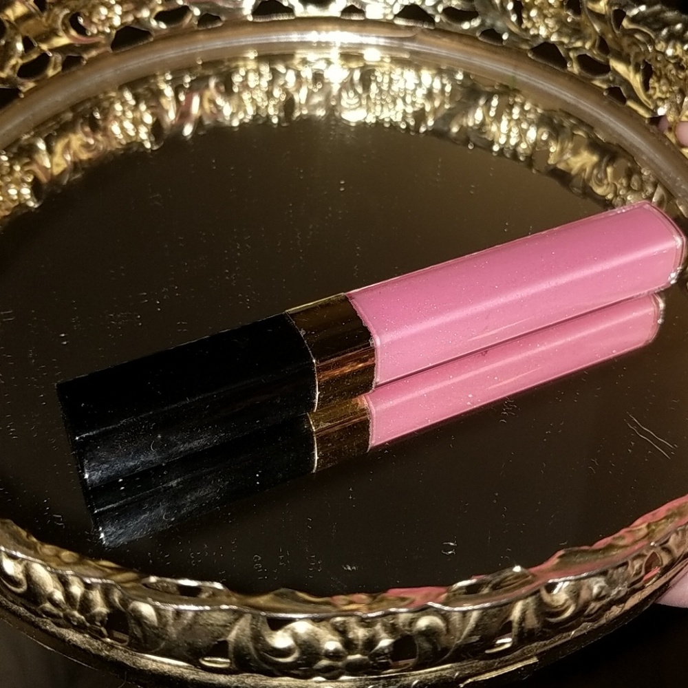 CHANEL Lip Gloss